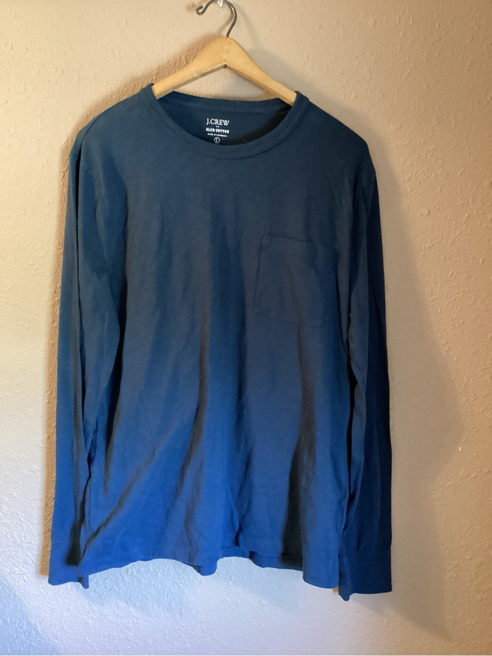 J. Crew 100% cotton Men's Long-Sleeve Pocket Tee - Navy Blue large